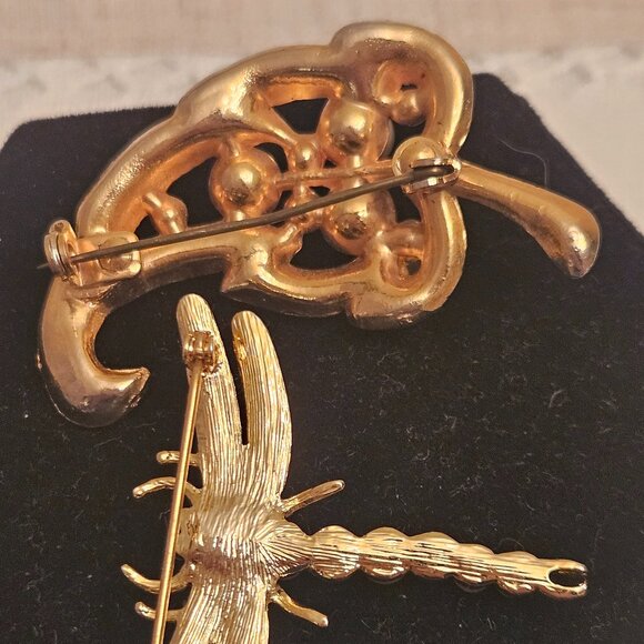 Set of Two Vintage Faux Pearl Pins - Picture 5 of 8